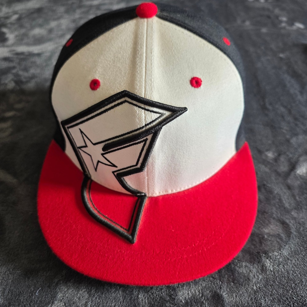 Famous Stars and Straps Flexfit Hat Y2K Embroidered Logo Black Red White S-M